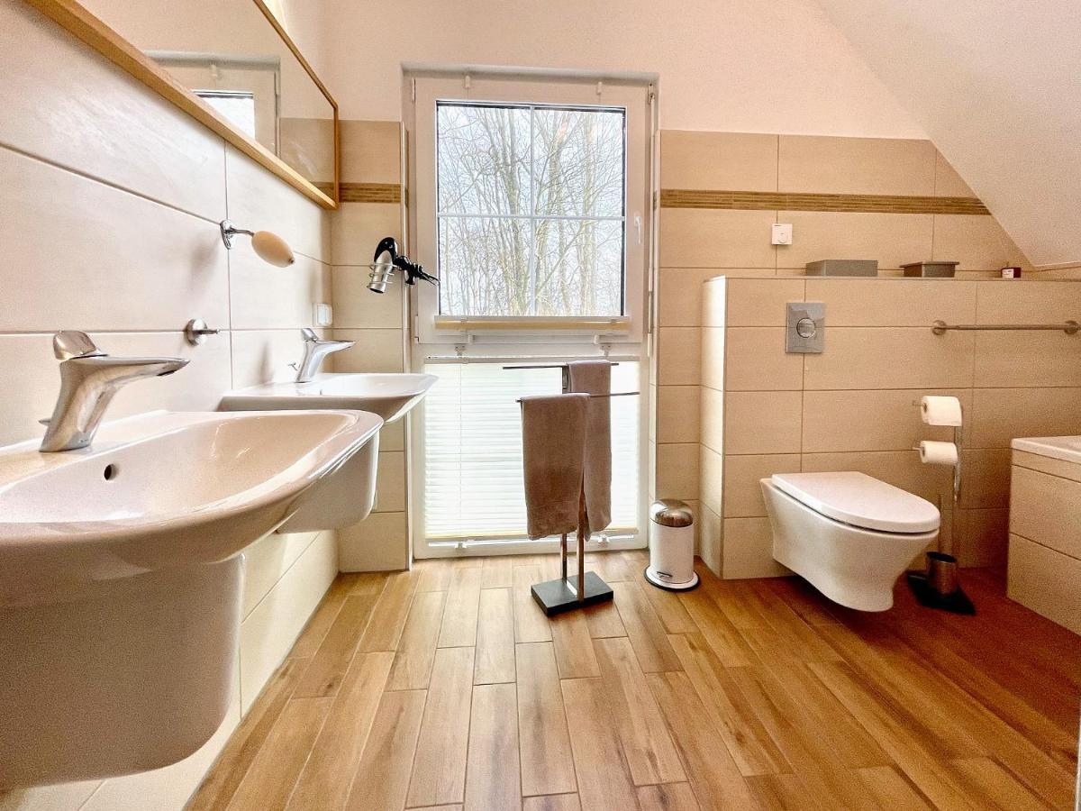 Fleesentraum Seevilla Kormoran - Direkt Am Fleesensee - Familien Und Aktivurlauber - Whirlpool Sauna Garten Nintendo - Sup Kanu Kajak Inklusive Göhren-Lebbin Extérieur photo
